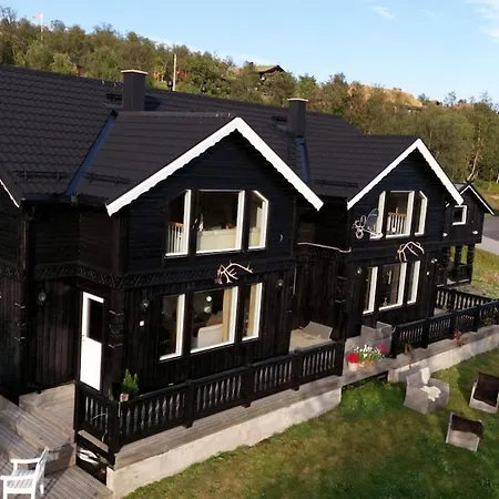 Med Ti Senger Pa Skaidi Holiday home Hammerfest