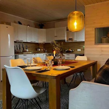 Tatil Evi Med Ti Senger Pa Skaidi Hammerfest
